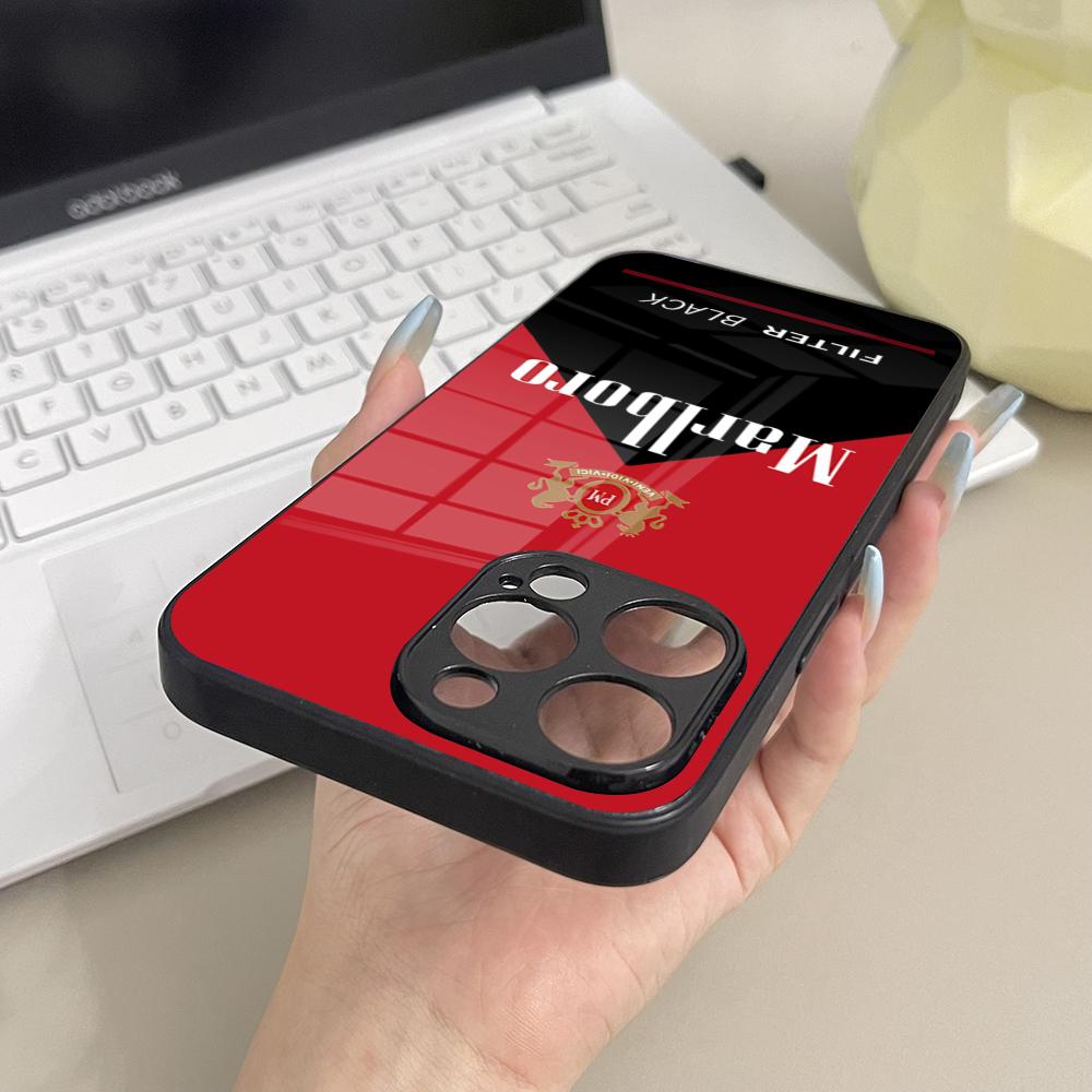 Cigarette-M-MarlboroeS Phone C - đánh giá và giá Phone Cases Blunt